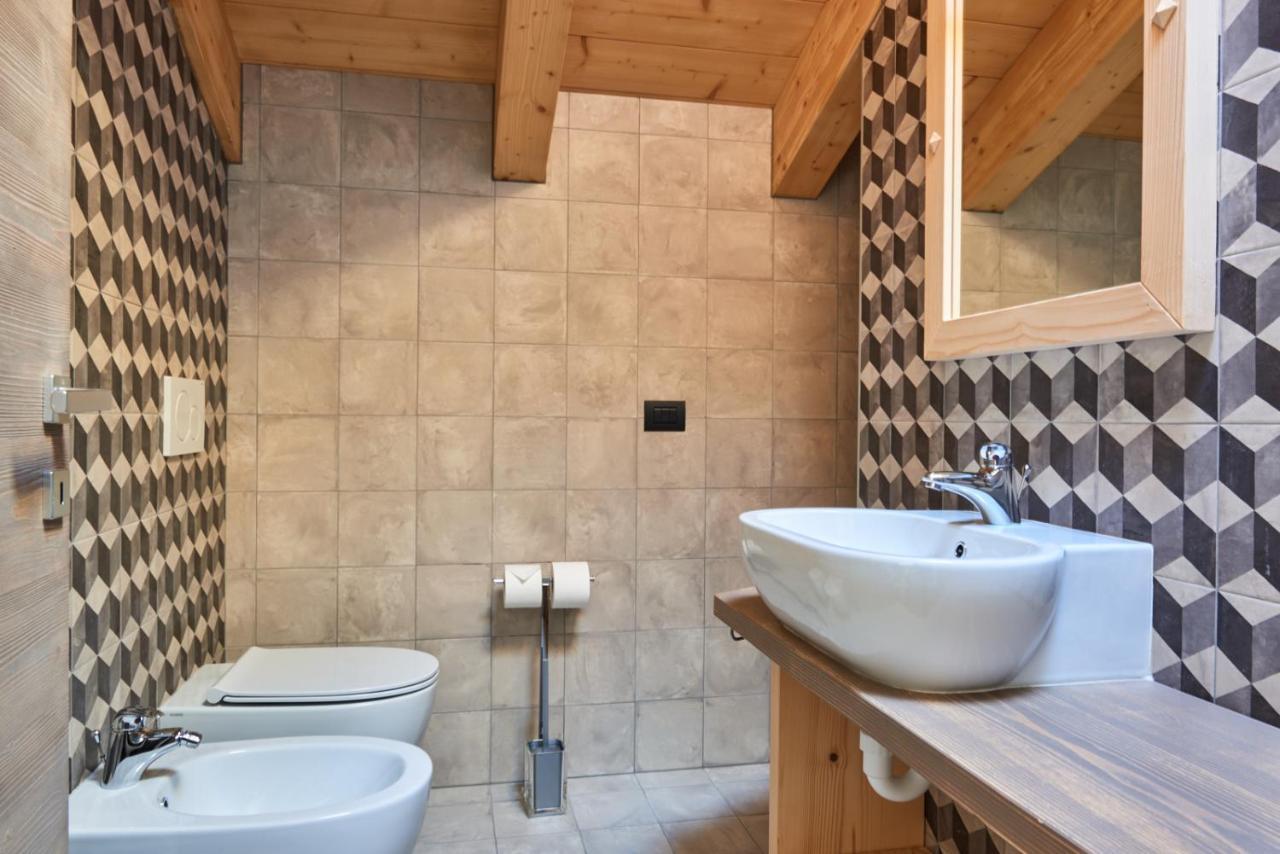 Piodahaus B&B Piedilago Bagian luar foto