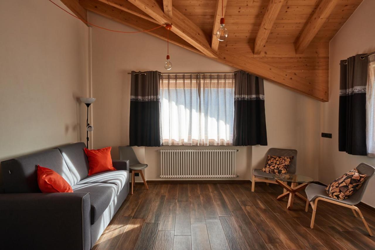 Piodahaus B&B Piedilago Bagian luar foto